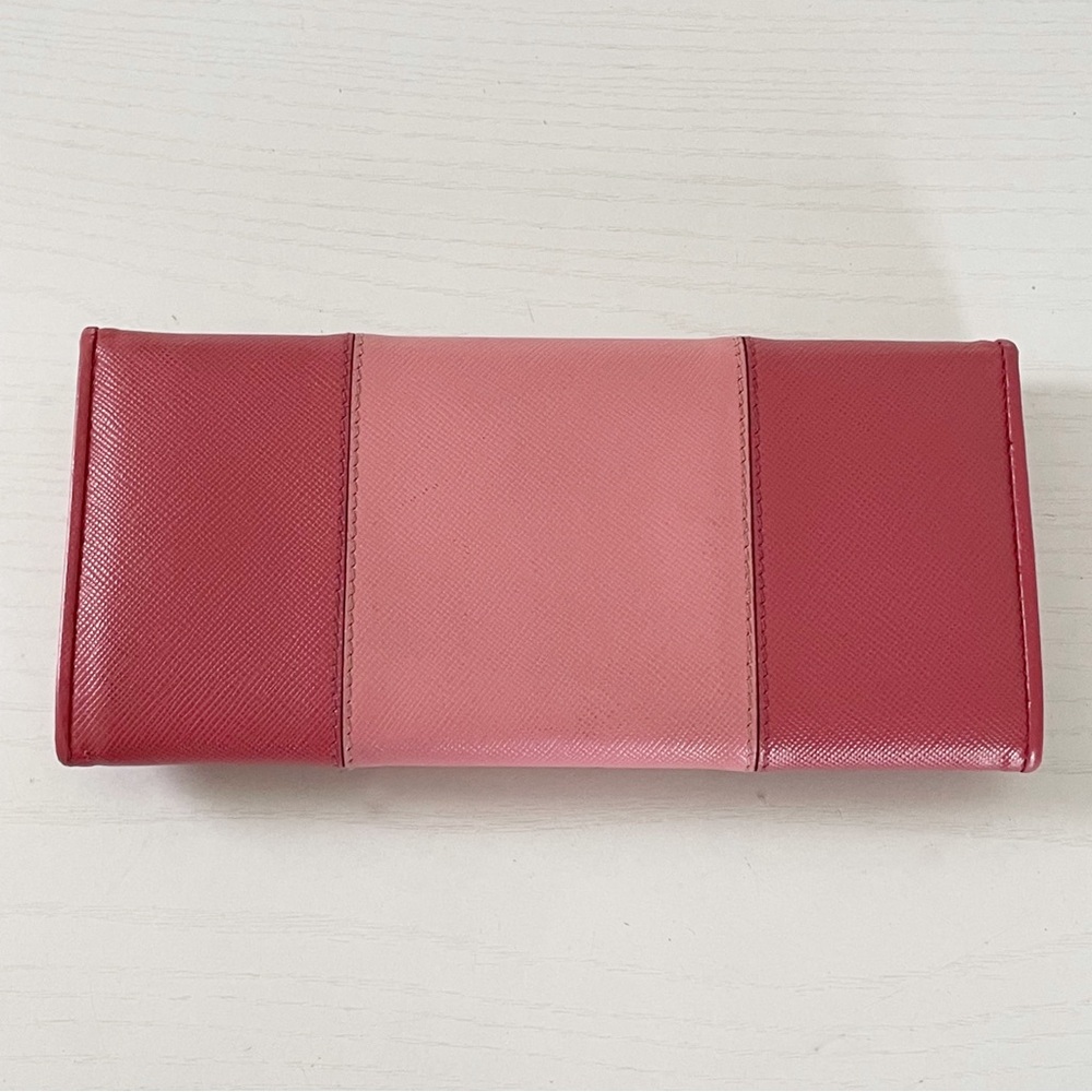 Prada pink saffiano leather two tone stripe gold hardware long wallet - Picture 4 of 14